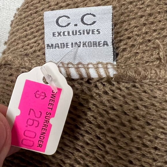 CC Exclusive Hand-crocheted Tan Beanie 100% Acrylic Warm Comfortable Stretch NWT - Picture 2 of 8